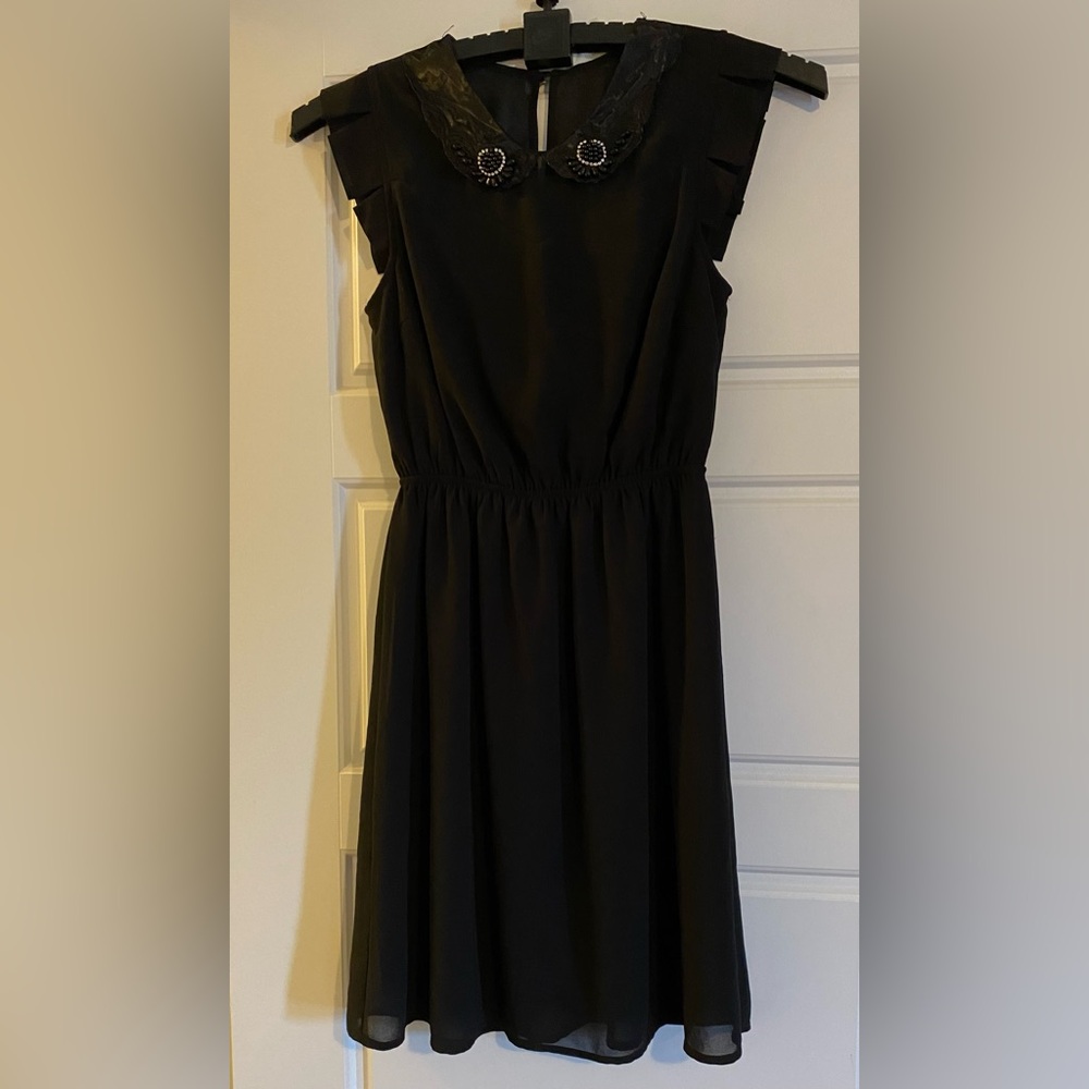 Monteau Black Dress small